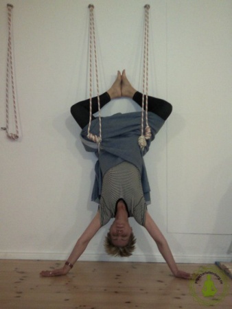 Rope Sirsasana